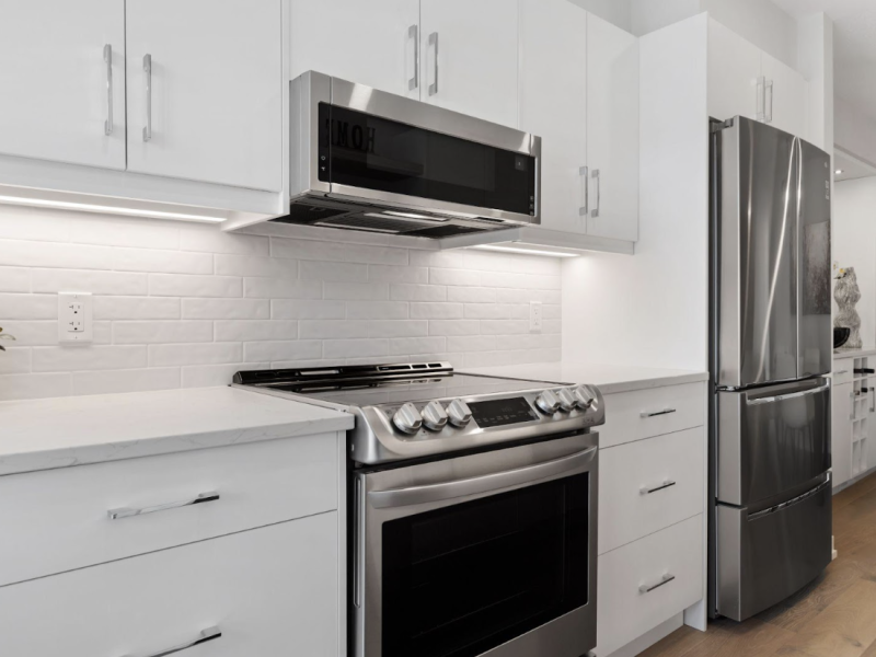 Match Your Countertops to Your Backsplash